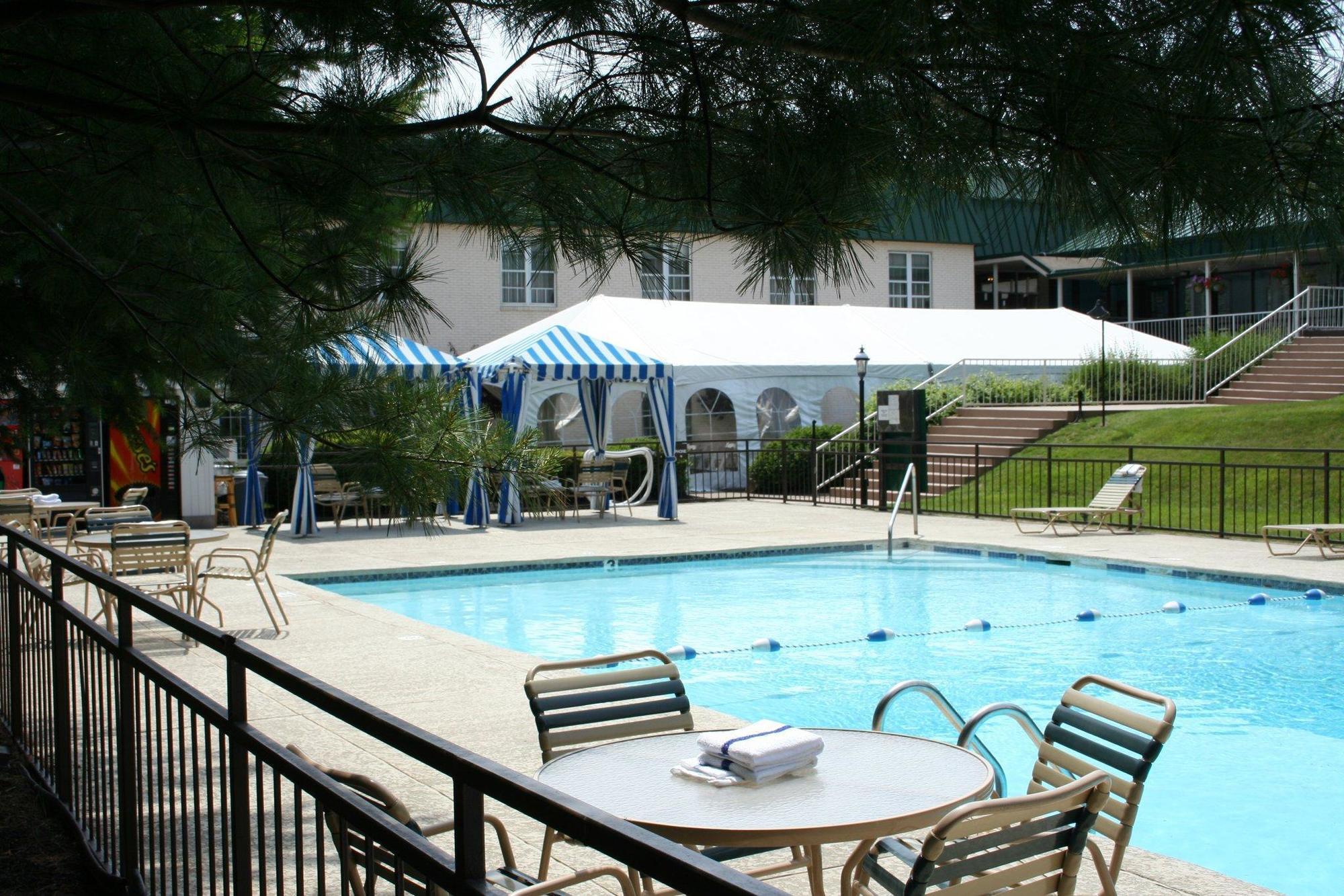 Park Inn By Radisson Harrisburg West Mechanicsburg Exterior foto