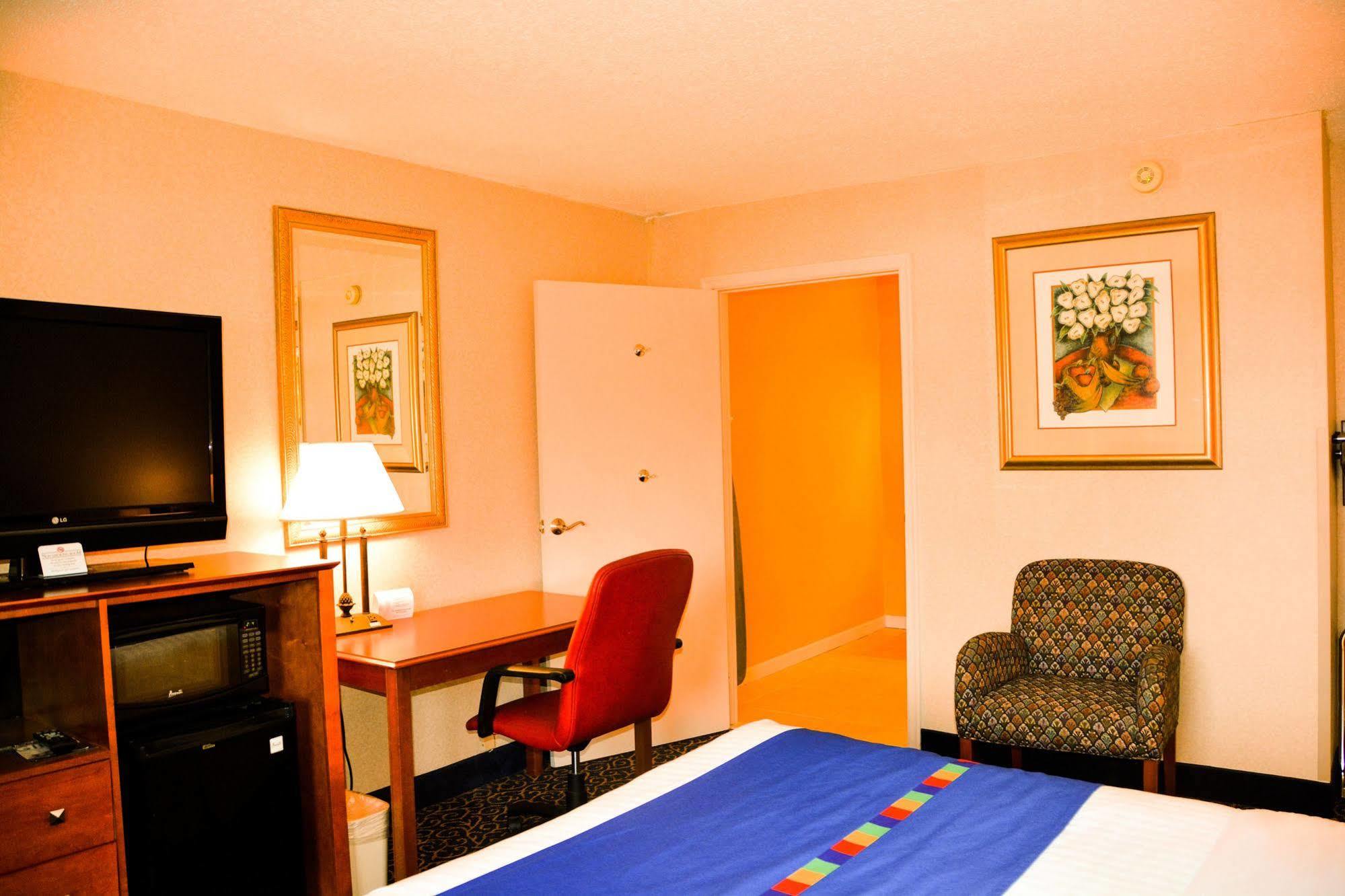 Park Inn By Radisson Harrisburg West Mechanicsburg Exterior foto